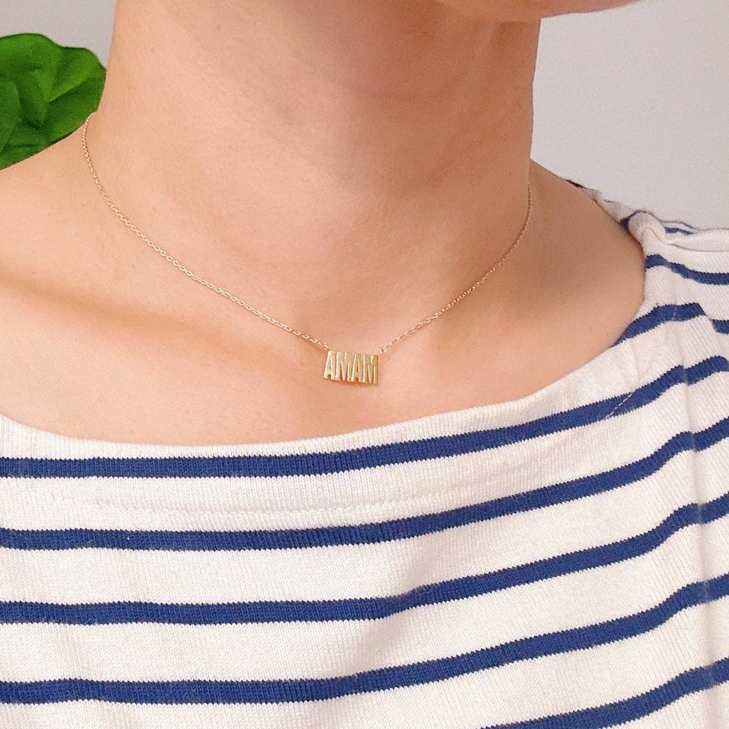 Simple Mama Pendant Necklace