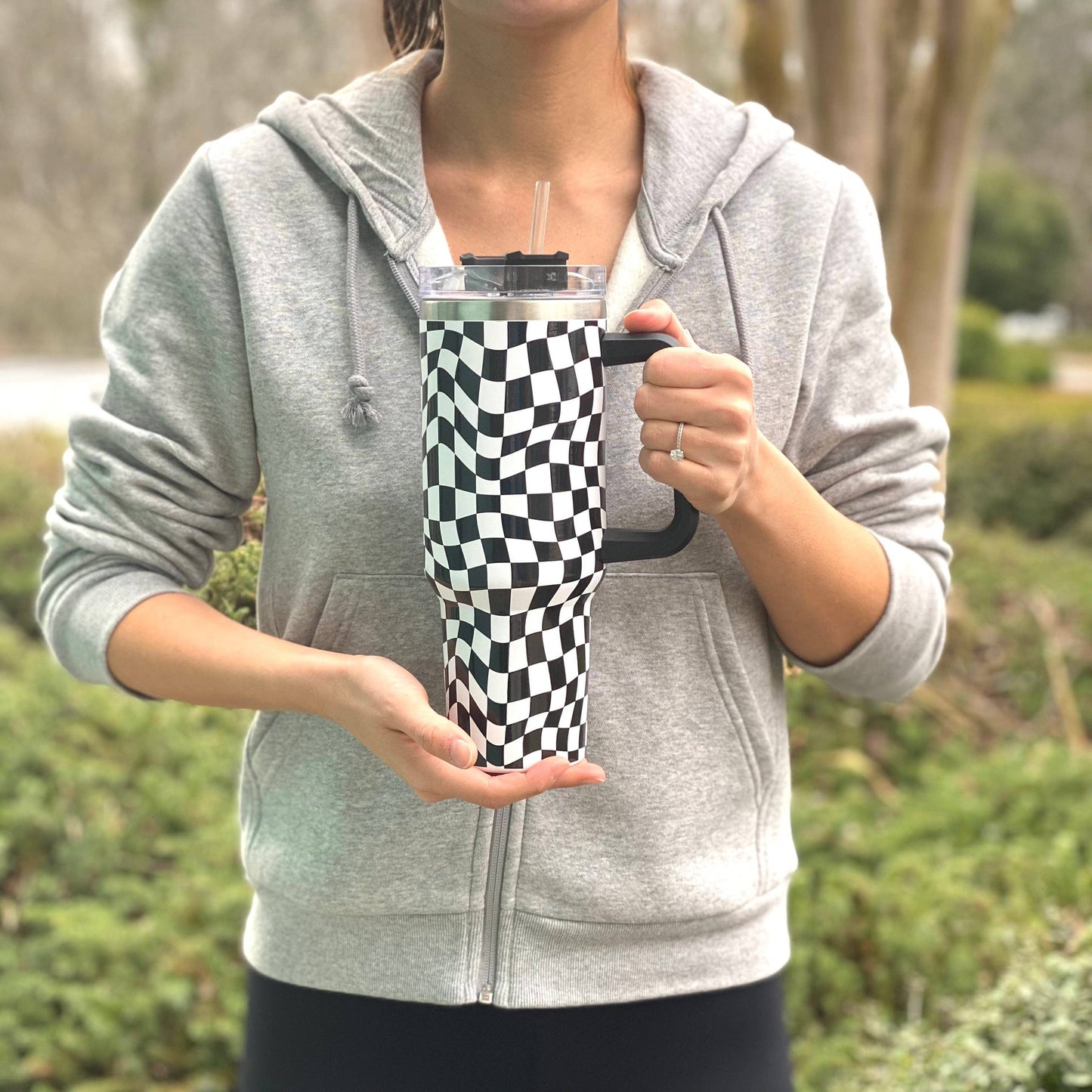 Checkered Tumbler With Handle