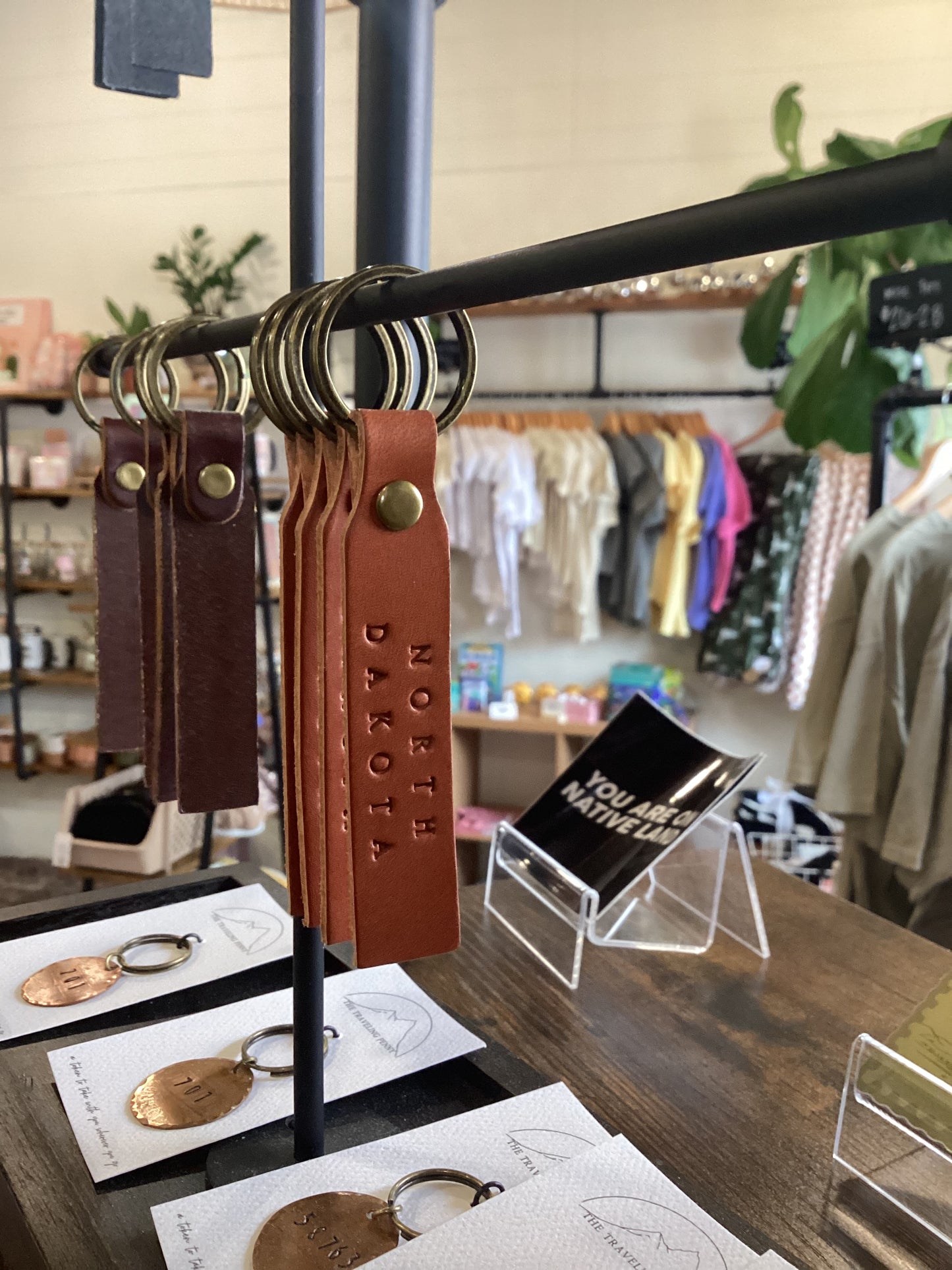 North Dakota | Natural Brown Leather Keychain