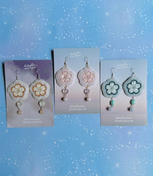 Beaded Daisy Earrings